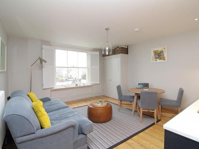 Flat for sale in Brunswick