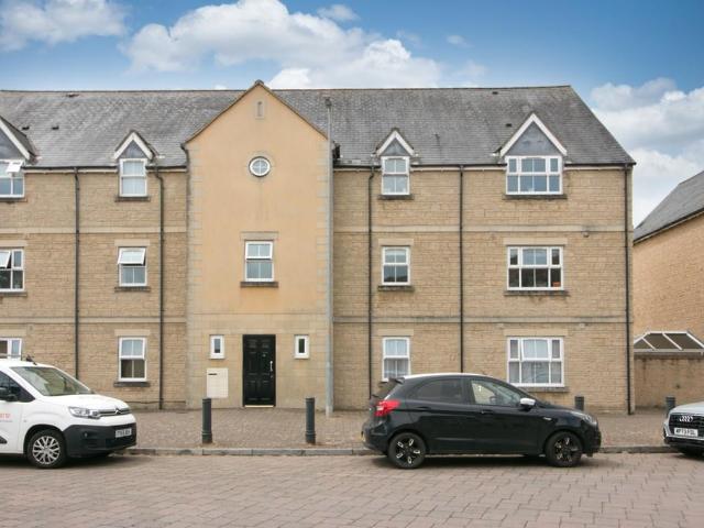 Flat for sale in Corsham