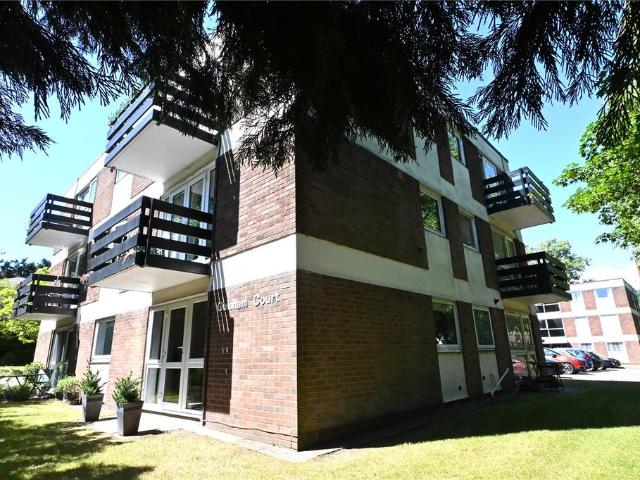 Flat for sale in Wake Green, West Midlands