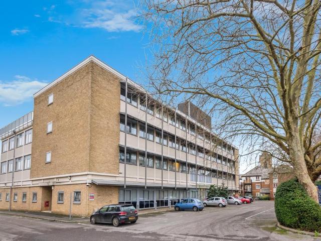 Flat for sale in Temple Cowley, Oxford