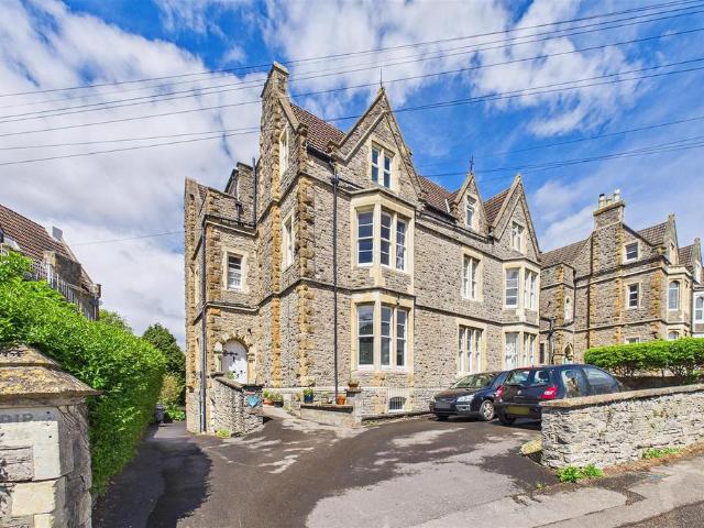 Flat for sale in Clevedon, North Somerset