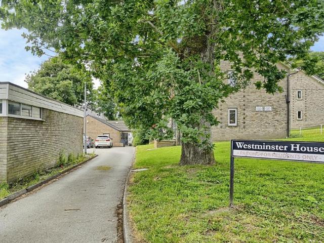 Flat for sale in Barkisland, West Yorkshire