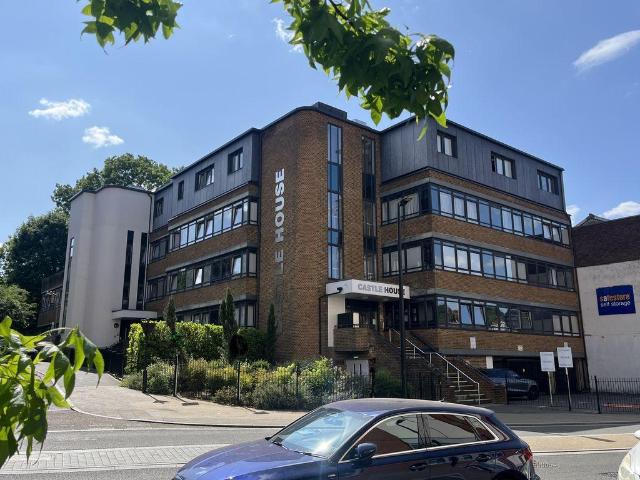 Flat for sale in Daws Hill, Cressex