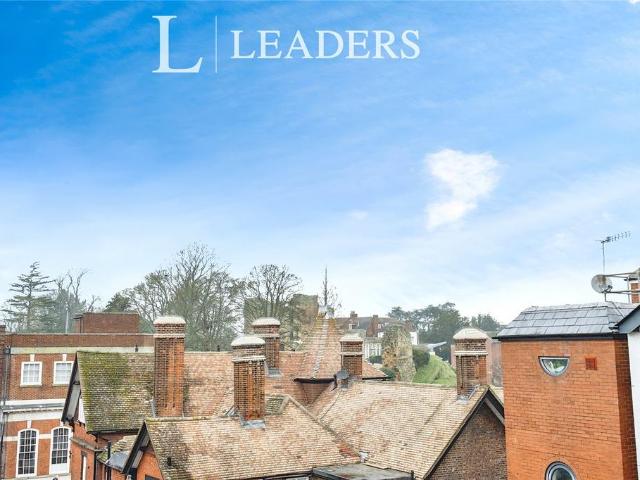 Flat for sale in Brook Street, Bourne Vale