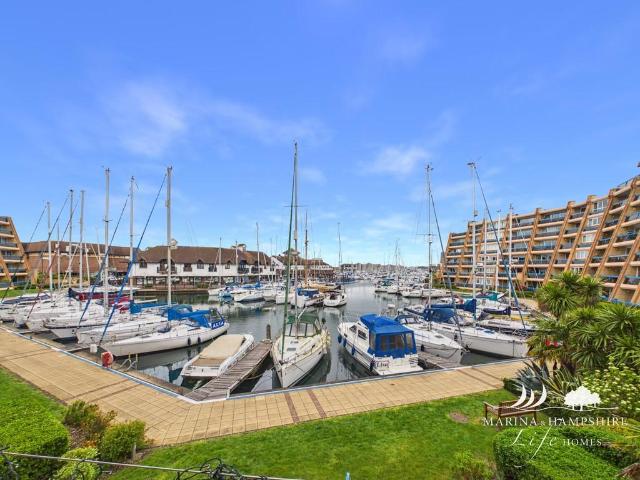 Flat for sale in Port Solent, City Of Portsmouth