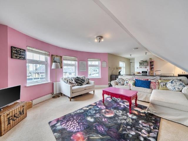 Flat for sale in London Borough of Lewisham, Greater London