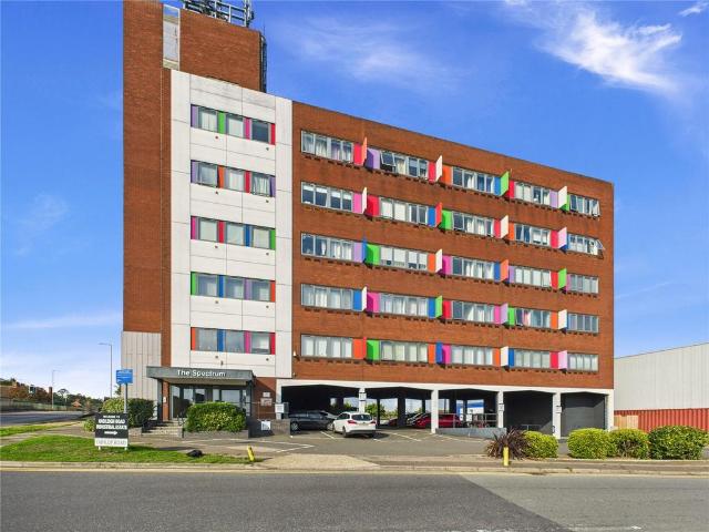 Flat for sale in Key Street, Suffolk