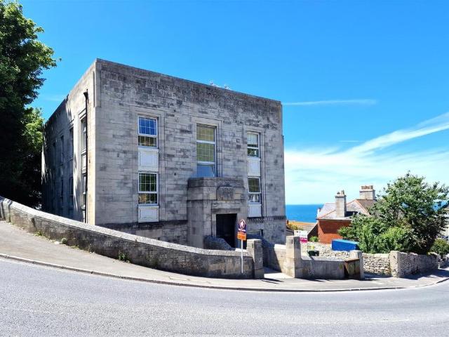 Flat for sale in Fortuneswell, East Dorset