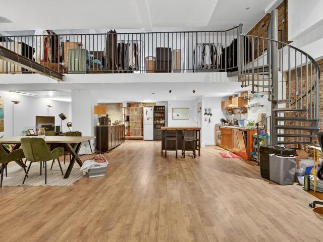 Flat for sale in St. George in the East, Whitechapel