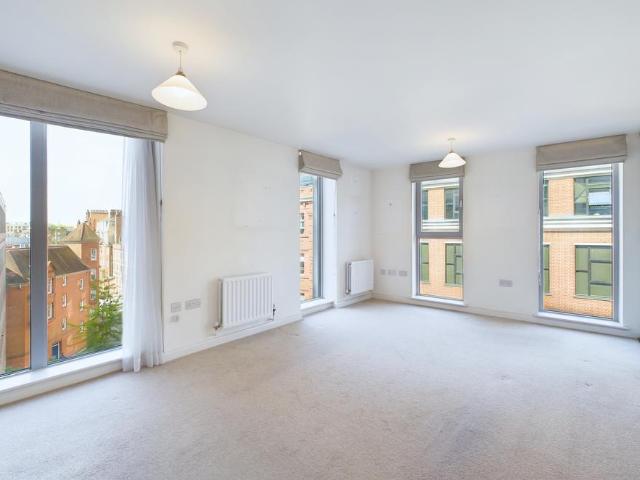 Flat for sale in Westminster, Victoria