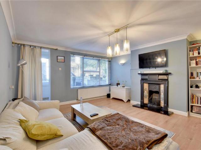 Flat for sale in Greater London