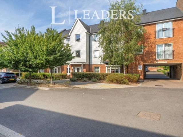 Flat for sale in The Butts, Kent