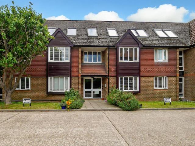 Flat for sale in Wick, Clapham
