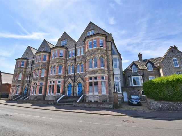 Flat for sale in Comers, Norfolk