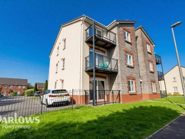 Flat for sale in Milford Park Estate, Pontypridd