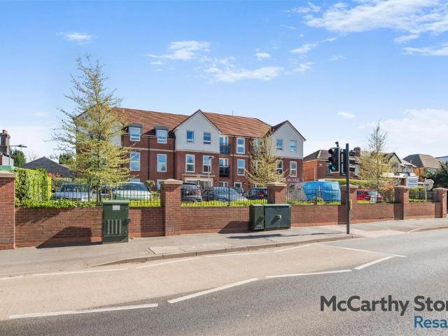 Flat for sale in Aldridge, Walsall