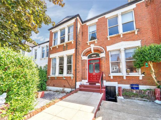 Flat for sale in Muswell Hill, Greater London