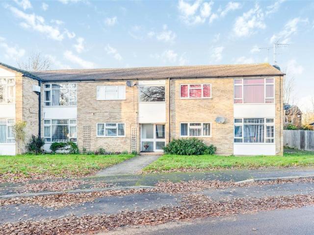 Flat for sale in Pachesham Park, Surrey