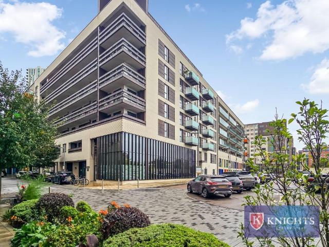 Flat for sale in Hale Village, Tottenham Hale