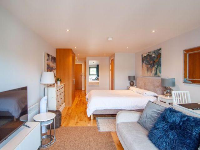 Flat for sale in Old City, Bristol