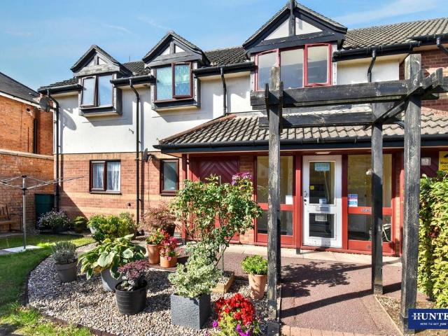 Flat for sale in South Wigston, Wigston Magna