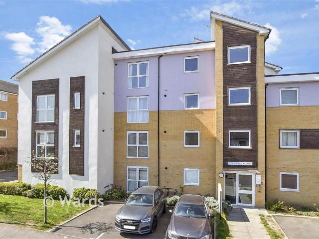 Flat for sale in The Bridge, Kent