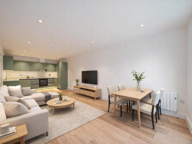Flat for sale in Northwood, Greater London