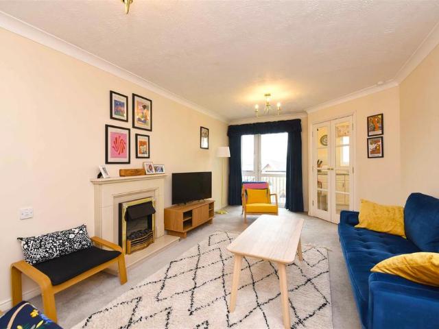 Flat for sale in Finchley, Isle Of Man