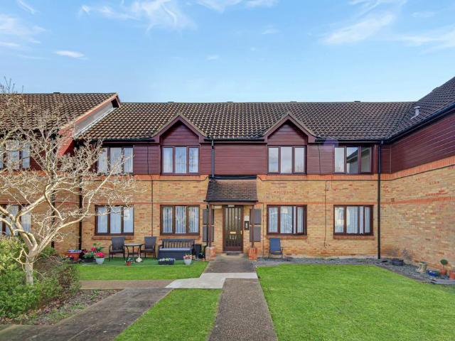 Flat for sale in Vange, Isle Of Man