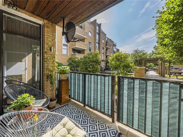 Flat for sale in London Borough of Hounslow, Spring Grove