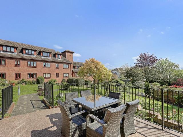 Flat for sale in Epping, Essex