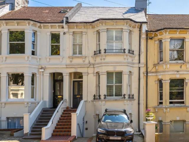 Flat for sale in Round Hill, Isle Of Man