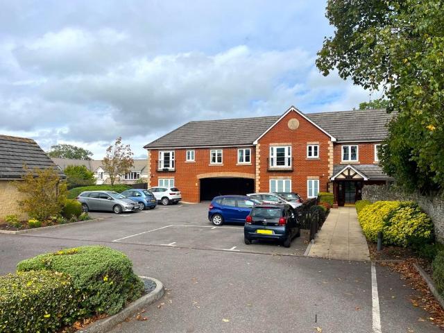 Flat for sale in Nailsea, North Somerset