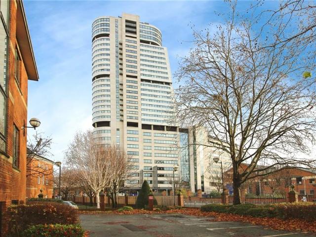 Flat for sale in Holbeck, West Yorkshire