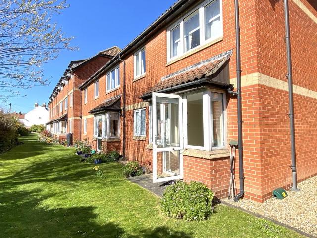 Flat for sale in Comers, Norfolk
