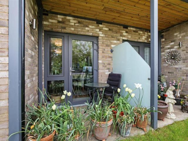 Flat for sale in Moulsham, Chelmsford