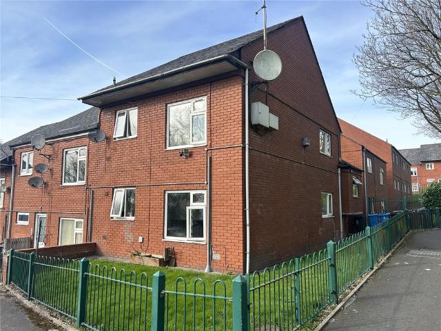 Flat for sale in Oldham Edge, Pendock