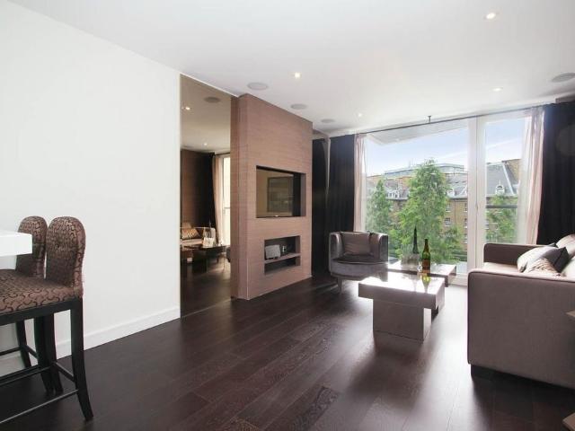 Flat for sale in Pimlico, Greater London
