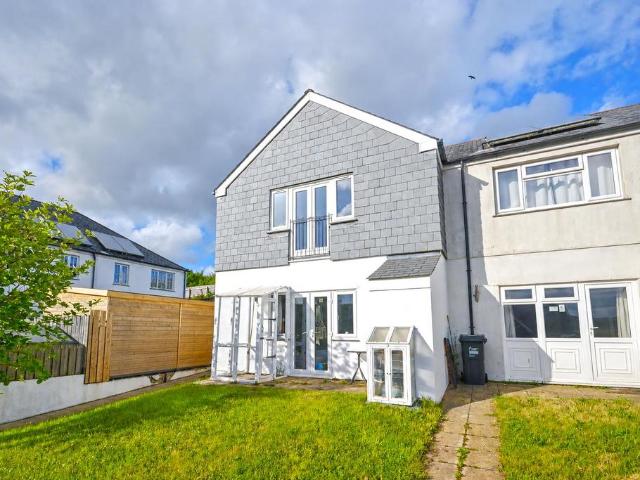 Flat for sale in Luxulyan, Cornwall