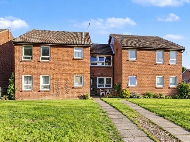 Flat for sale in Dovedale Estate, Erewash