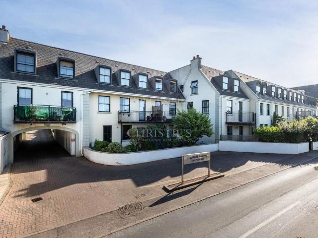 Flat for sale in Trinity, Scotland