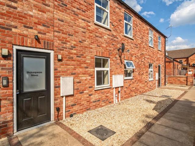 Flat for sale in Boultham, Brayford