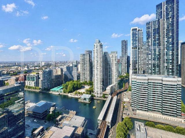 Flat for sale in Isle Of Dogs, Greater London