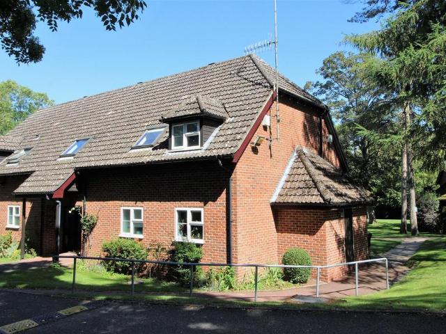 Flat for sale in Moreton Hall, Chedburgh