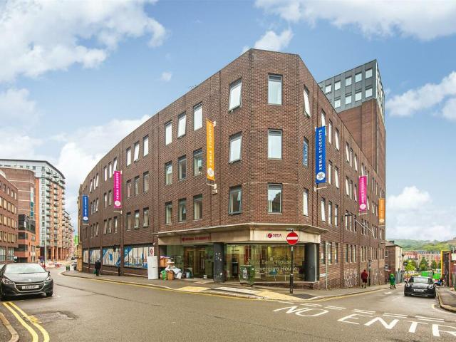 Flat for sale in City Centre, Isle Of Man