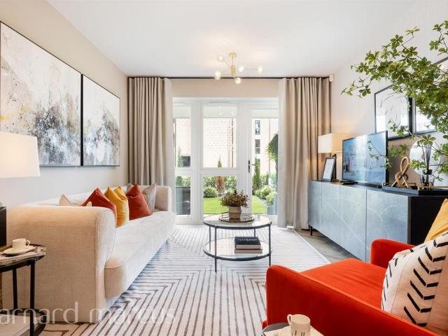 Flat for sale in Blackhills, Surrey