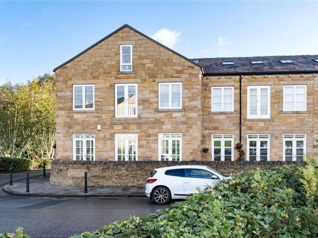 Flat for sale in Horsforth Vale, Leeds