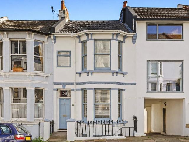 Flat for sale in Round Hill, Brighton & Hove