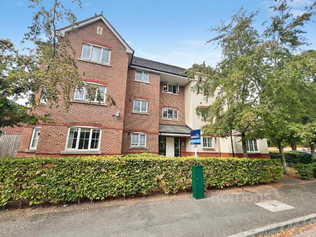 Flat for sale in North Town, Aldershot