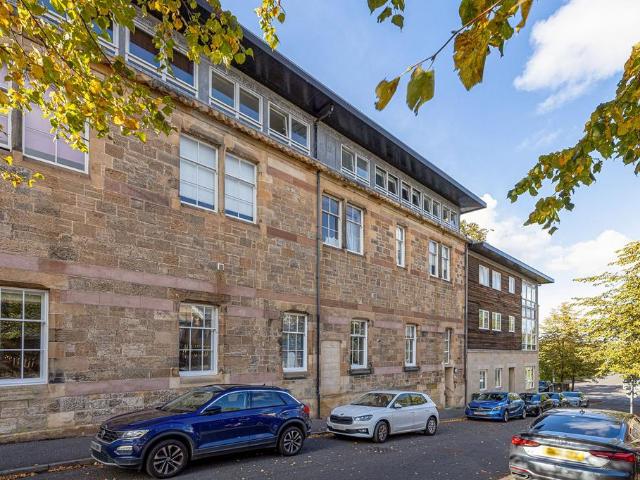 Flat for sale in Battlefield, Glasgow